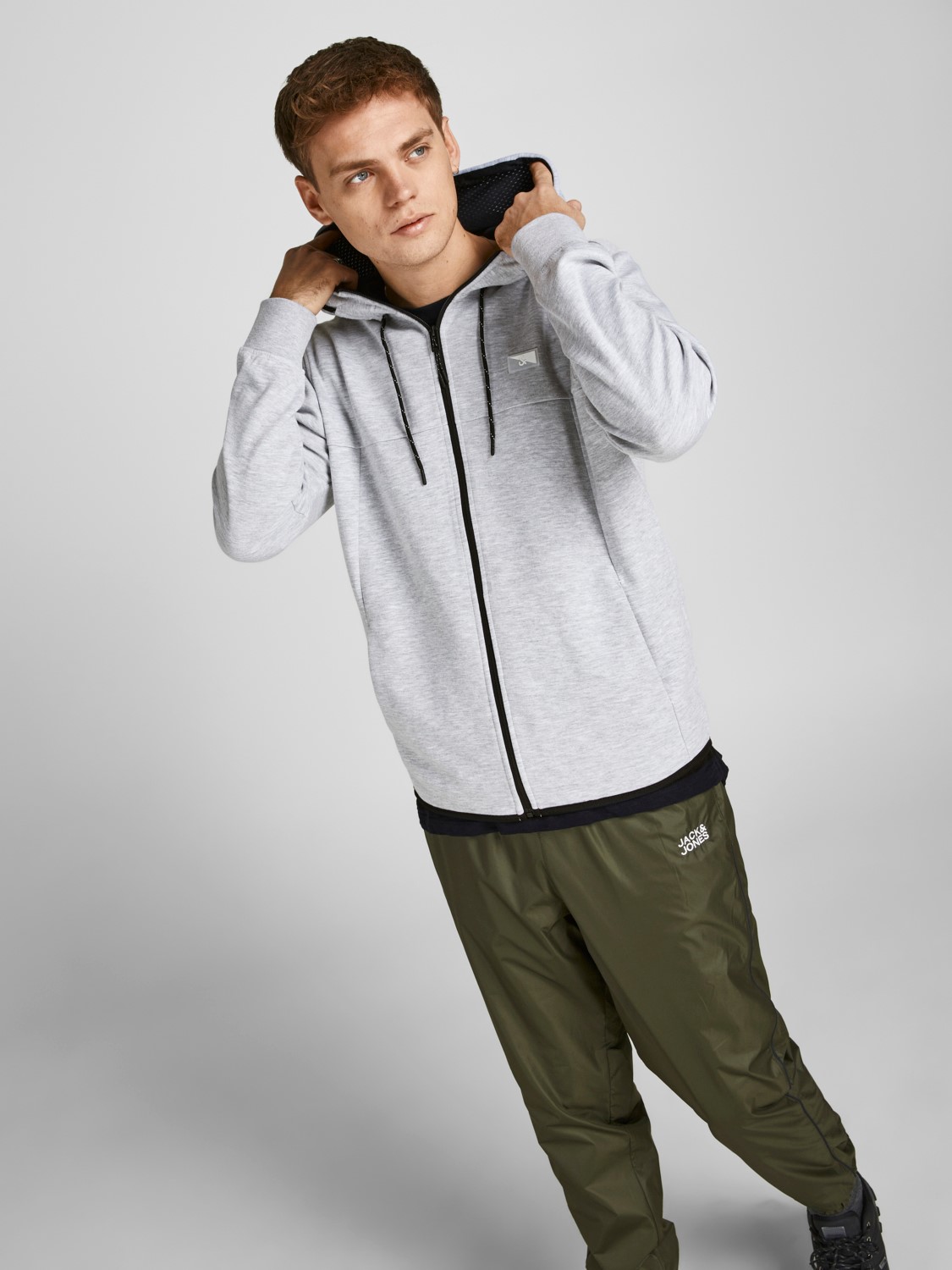 JACK & JONES Air sweat zip hood regular fit, heren sweatvest katoenmengsel met capuchon, lichtgrijs melange