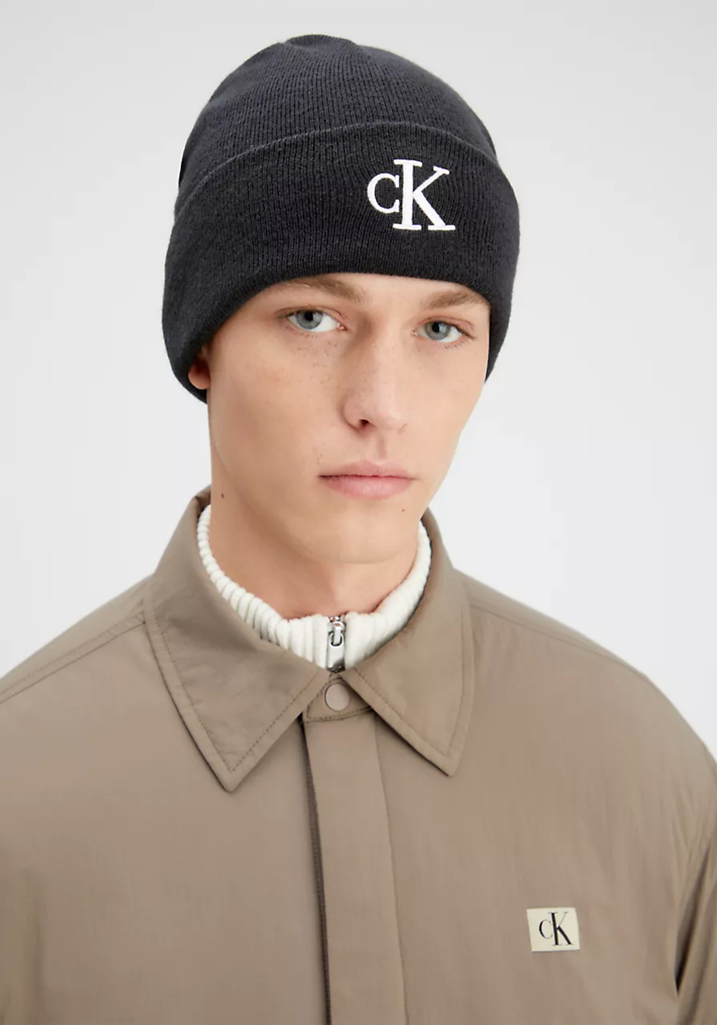 Calvin Klein muts, monogram embroidered patch beanie, zwart