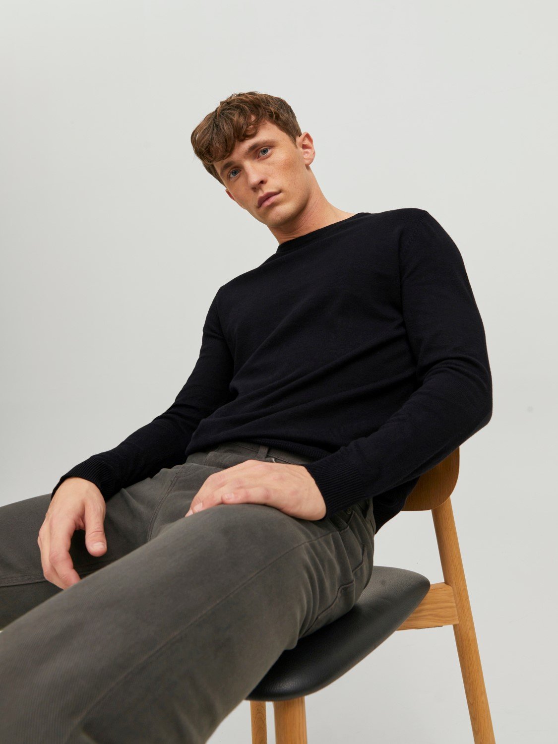 JACK & JONES Emil knit crew neck slim fit, heren pullover viscosemengsel met O-hals, zwart