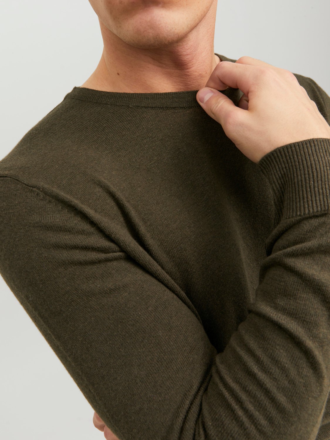 JACK & JONES Emil knit crew neck slim fit, heren pullover viscosemengsel met O-hals, groen melange